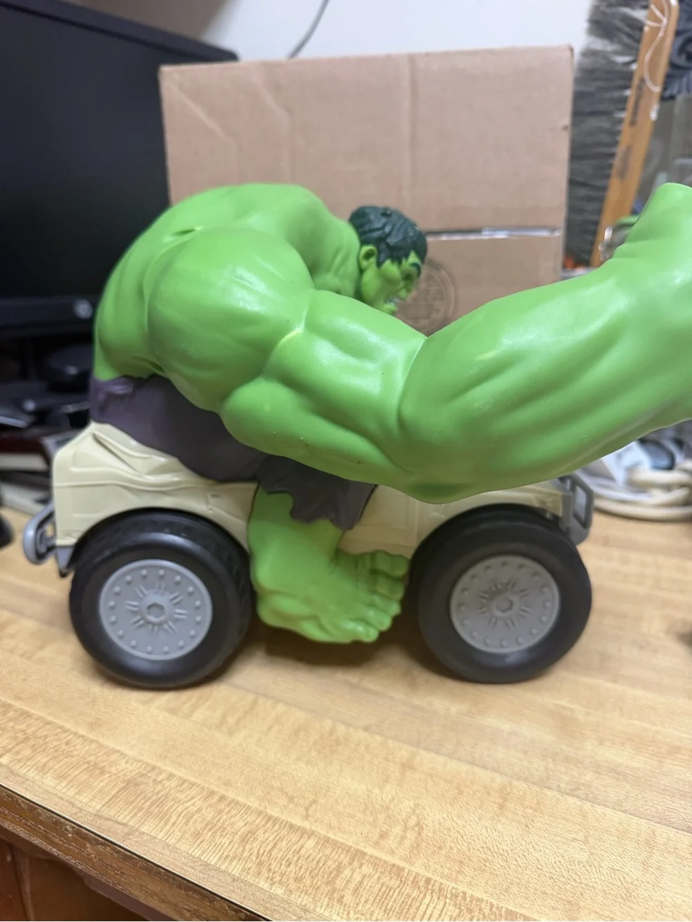 Marvel Hulk Green Action Figure with Cream and Gray Jeep